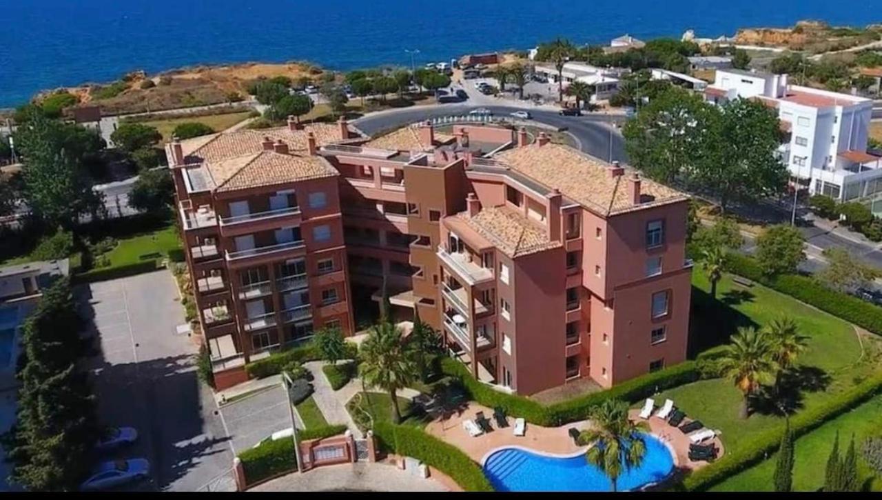 Beach & Sea Apt, Fast Wifi, Airco, Private Parking And Pool Portimão Buitenkant foto