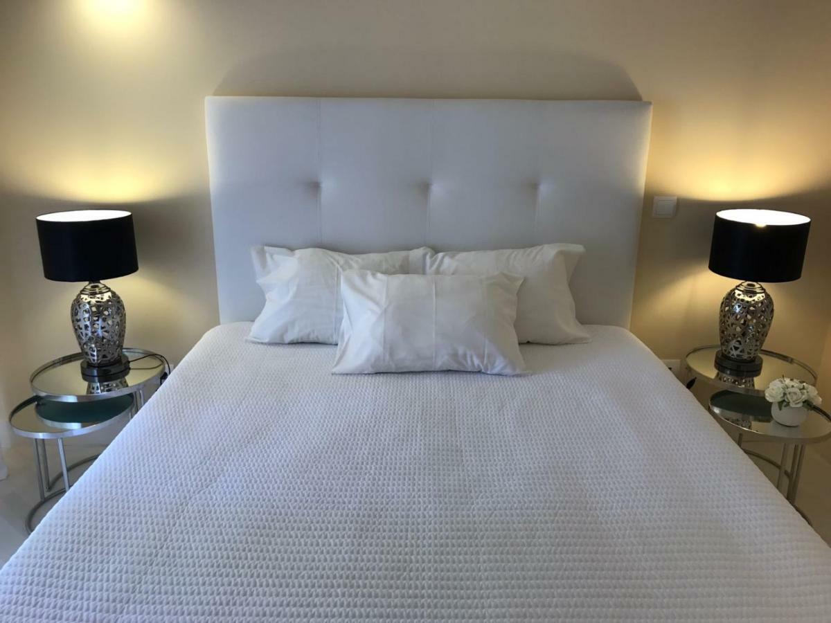 Beach & Sea Apt, Fast Wifi, Airco, Private Parking And Pool Portimão Buitenkant foto