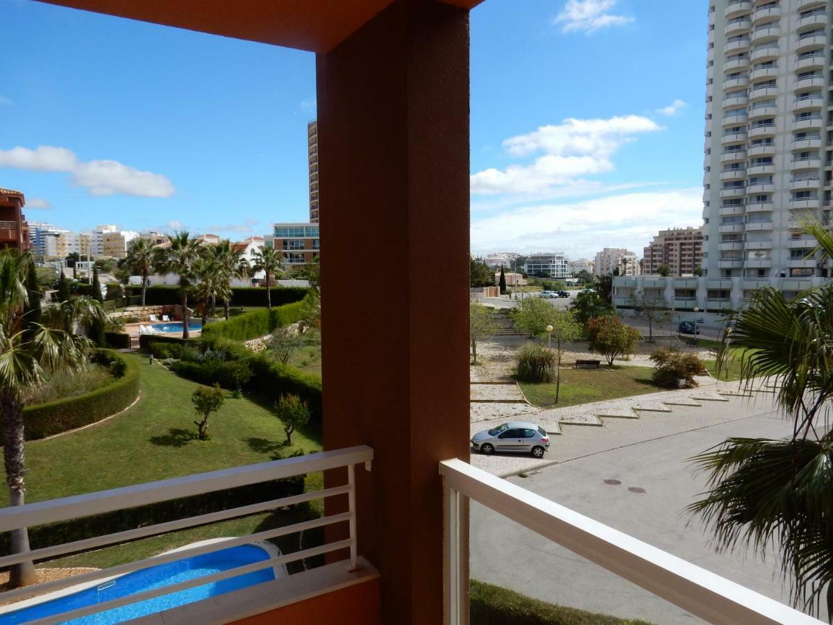 Beach & Sea Apt, Fast Wifi, Airco, Private Parking And Pool Portimão Buitenkant foto