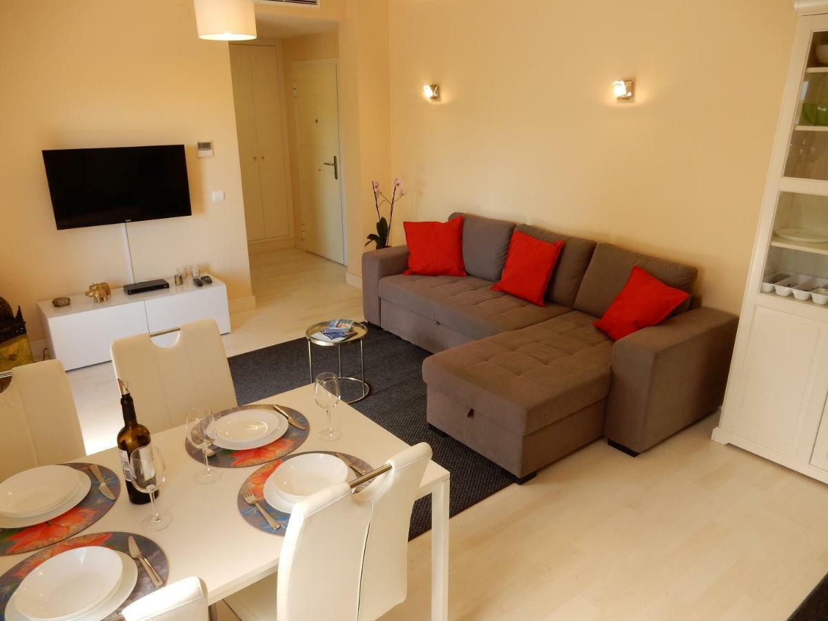 Beach & Sea Apt, Fast Wifi, Airco, Private Parking And Pool Portimão Buitenkant foto